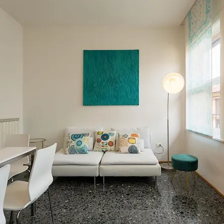 Por Santa Maria Apartment Florence
