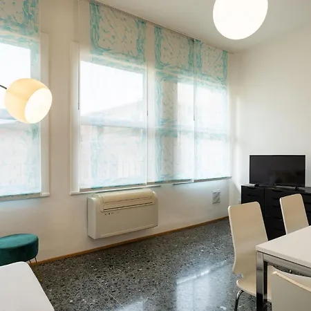 Por Santa Maria Apartment *
